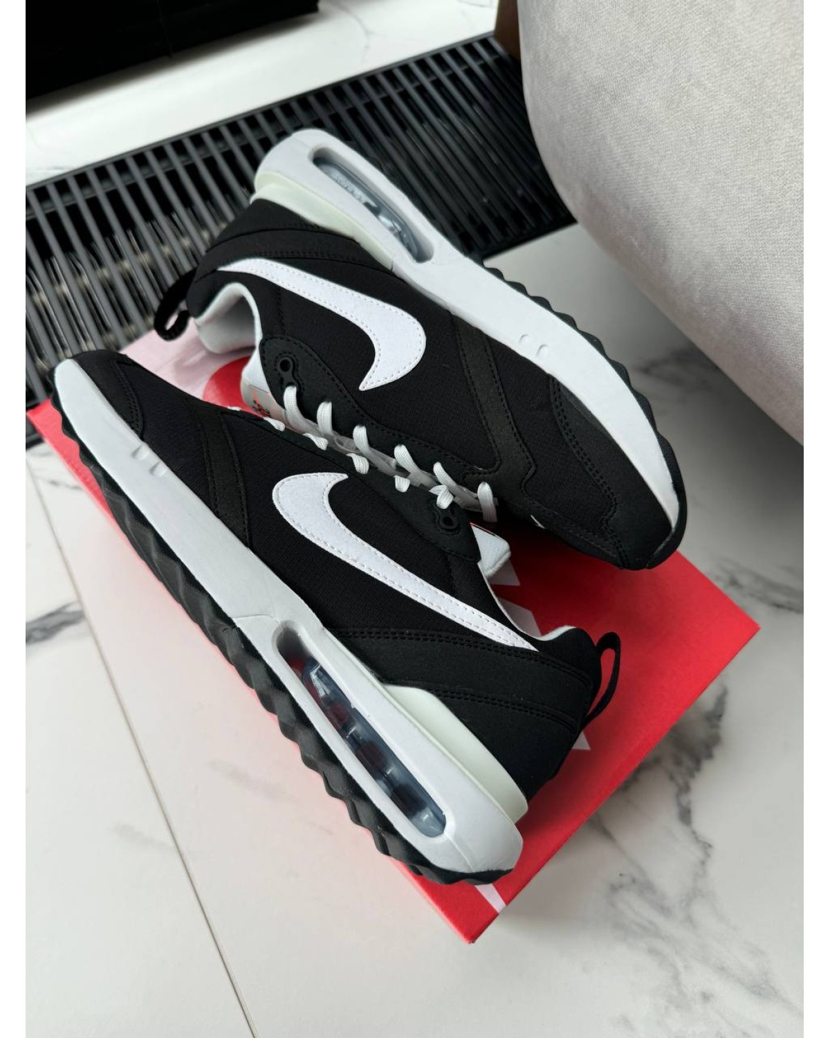 Nike Air Max Dawn Black