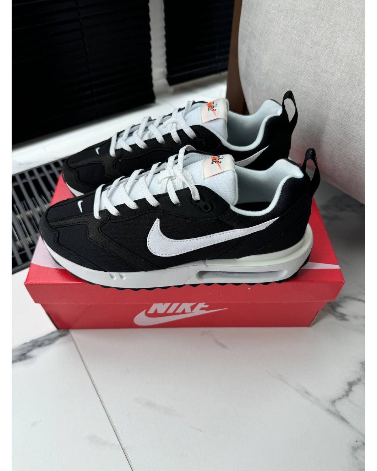 Nike Air Max Dawn Black
