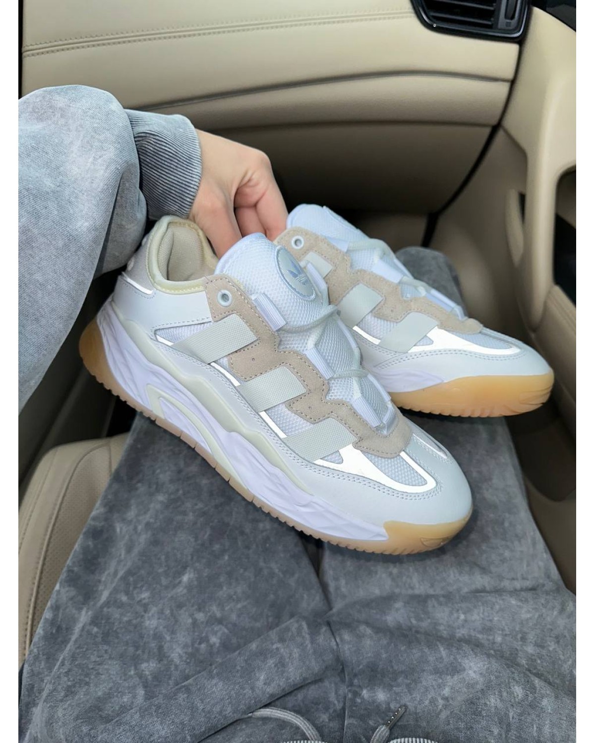 Adidas Niteball White Gum