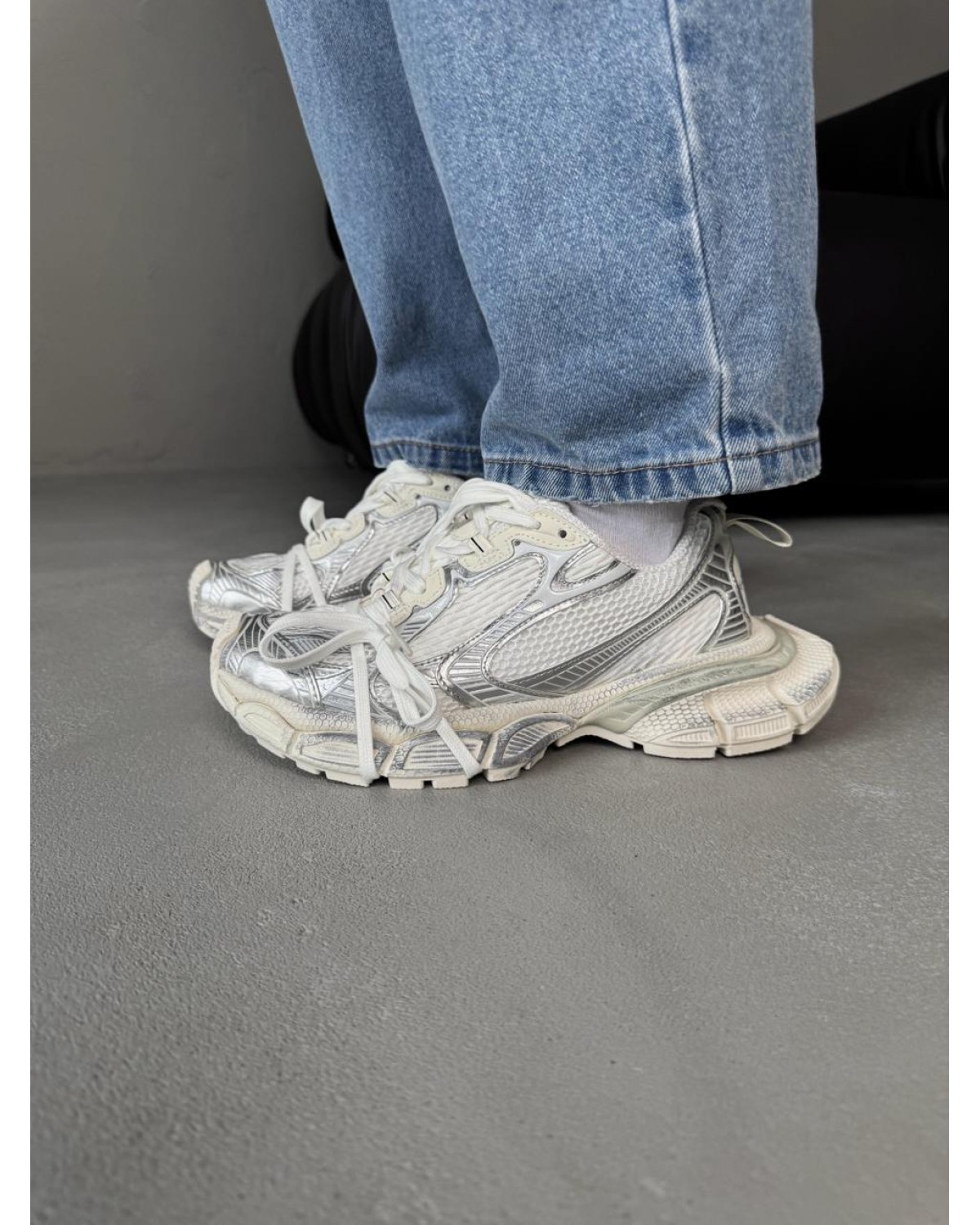 Balenciaga 3XL White/Silver