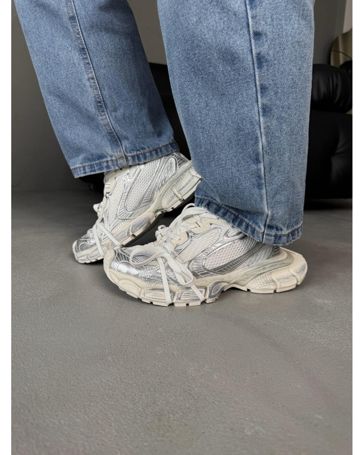 Balenciaga 3XL White/Silver