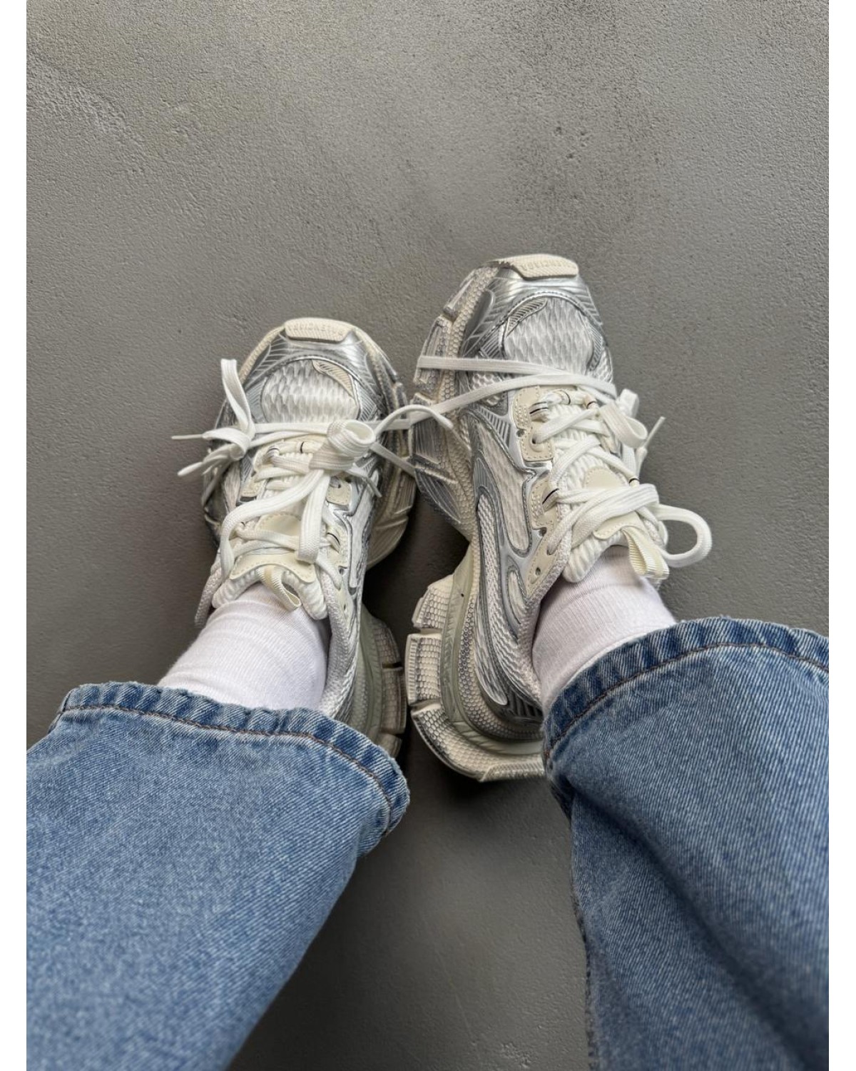 Balenciaga 3XL White/Silver