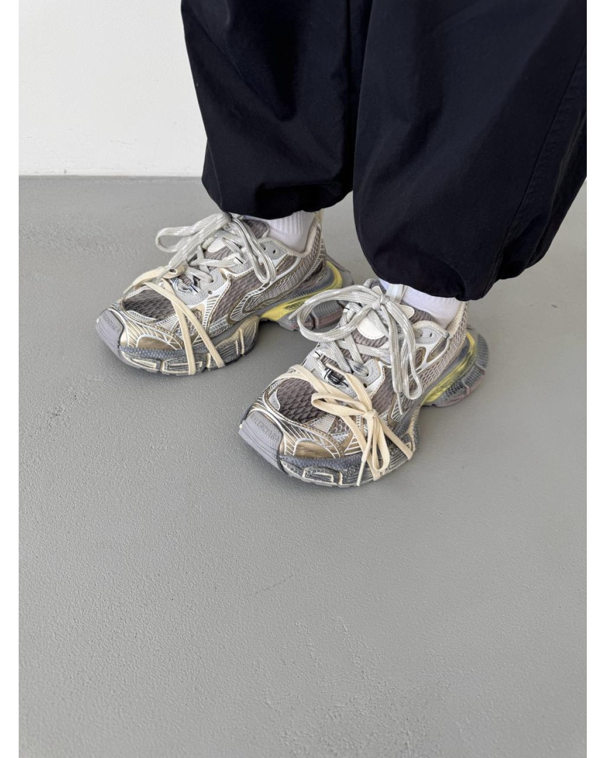 Balenciaga 3XL Worn-Out/Light Beige