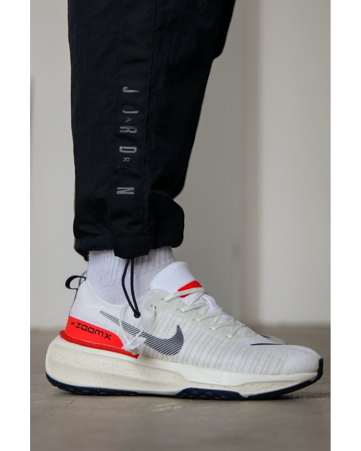 Nike ZoomX Invincible Run Flyknit 3 White Bright Crimson