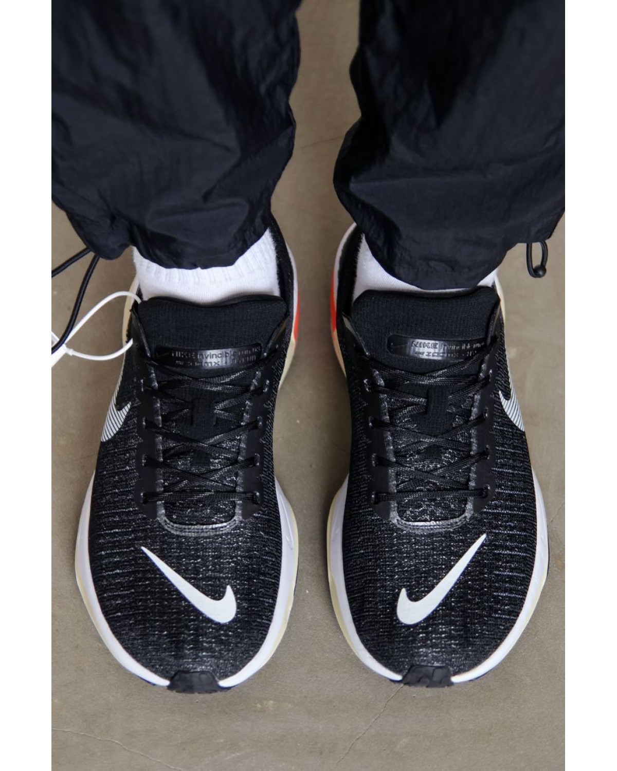 Nike ZoomX Invincible Run Flyknit 3 Black/White/Ref