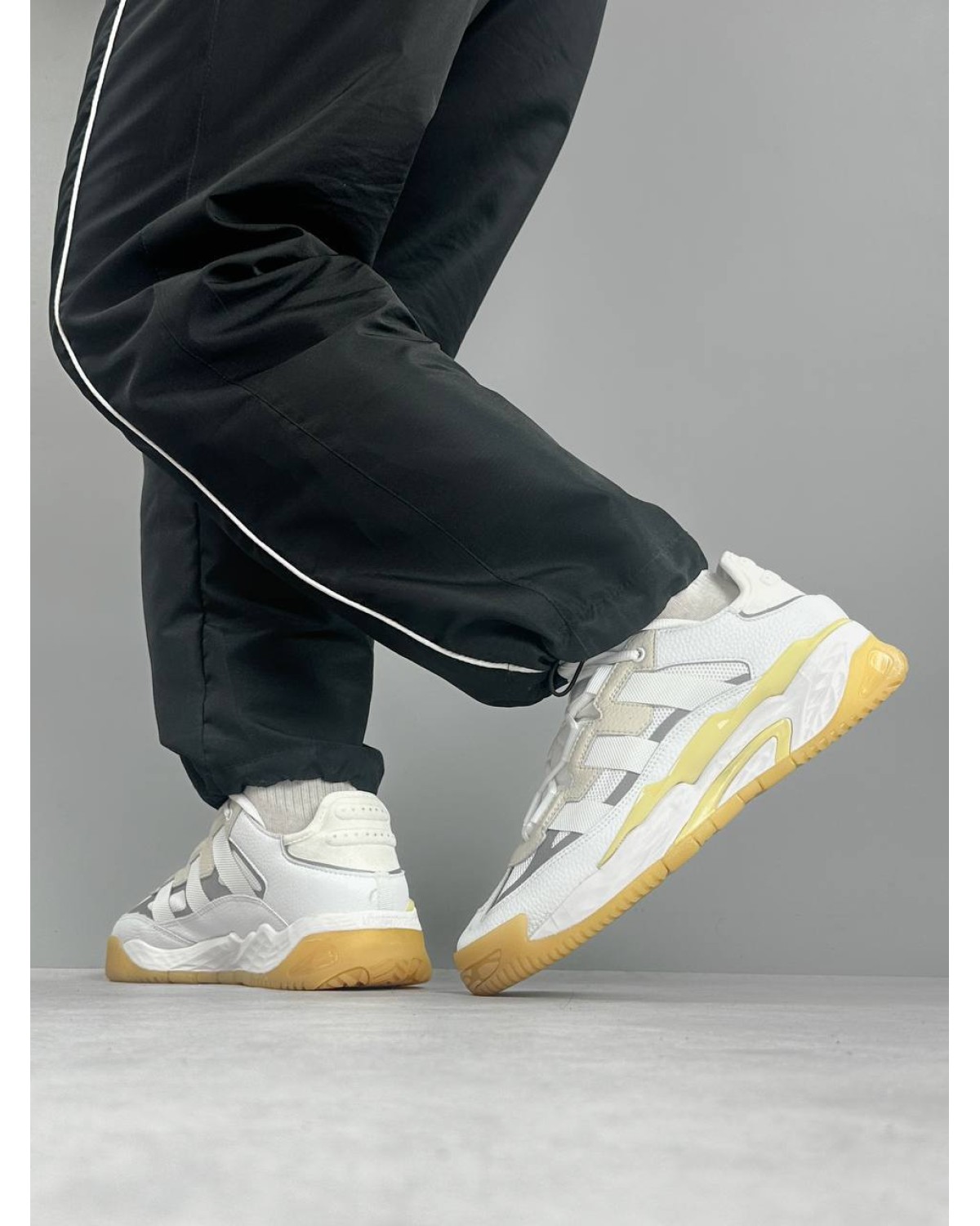 Adidas Niteball White Gum