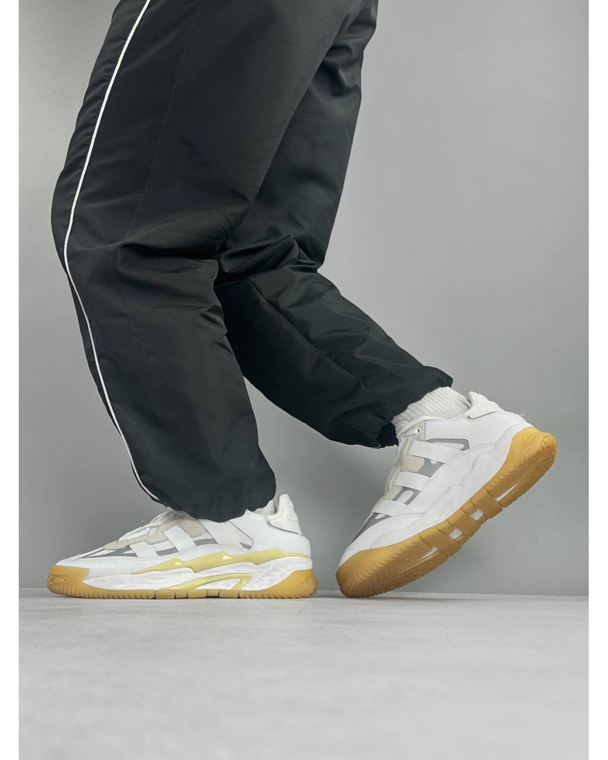 Adidas Niteball White Gum