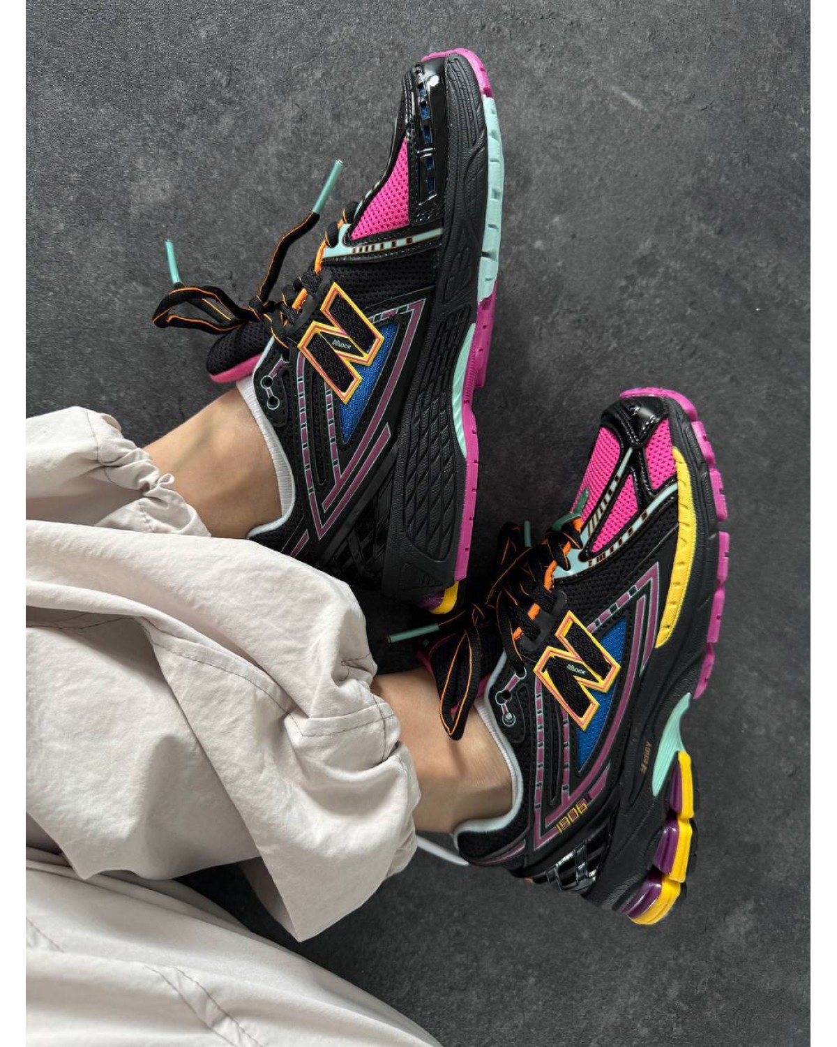 New Balance 1906 Black/Multicolor
