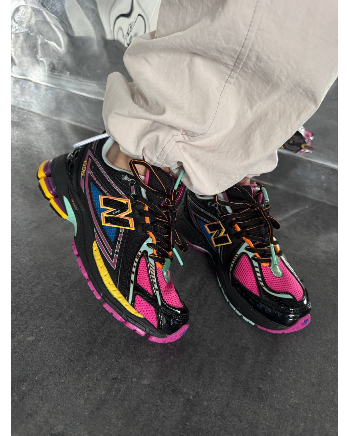 New Balance 1906 Black/Multicolor