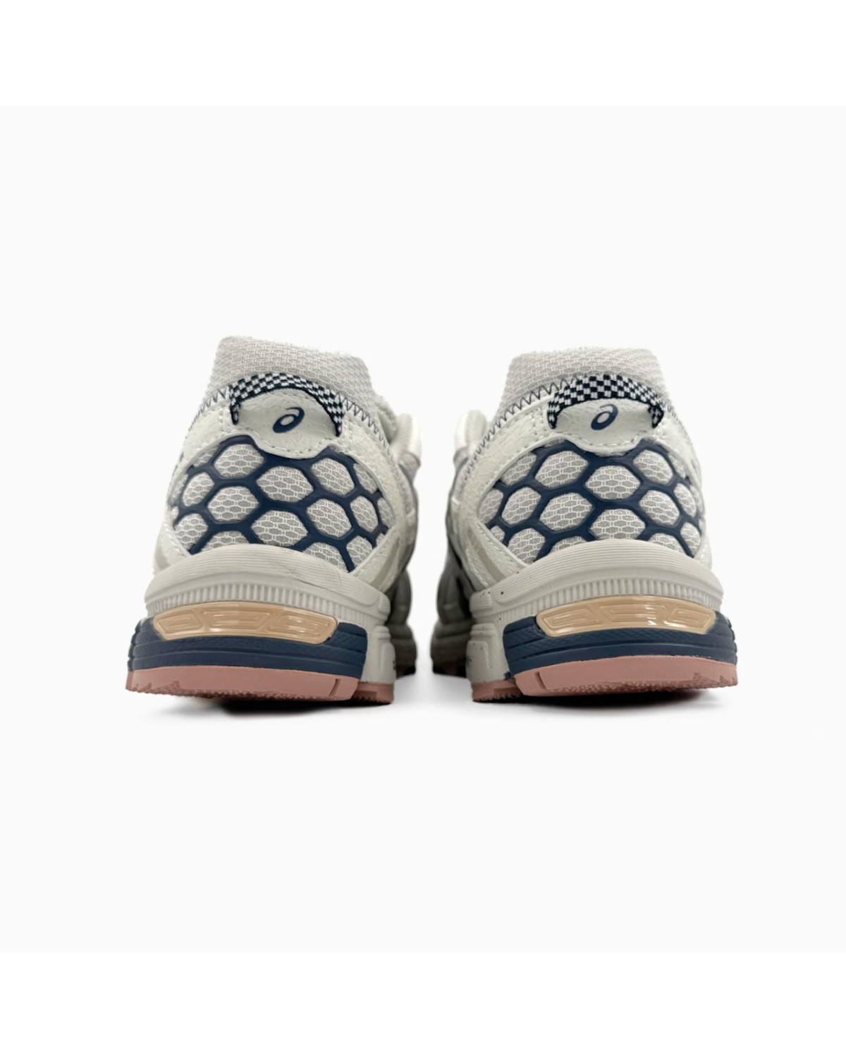 Asics Gel-Kahana 8 Beige