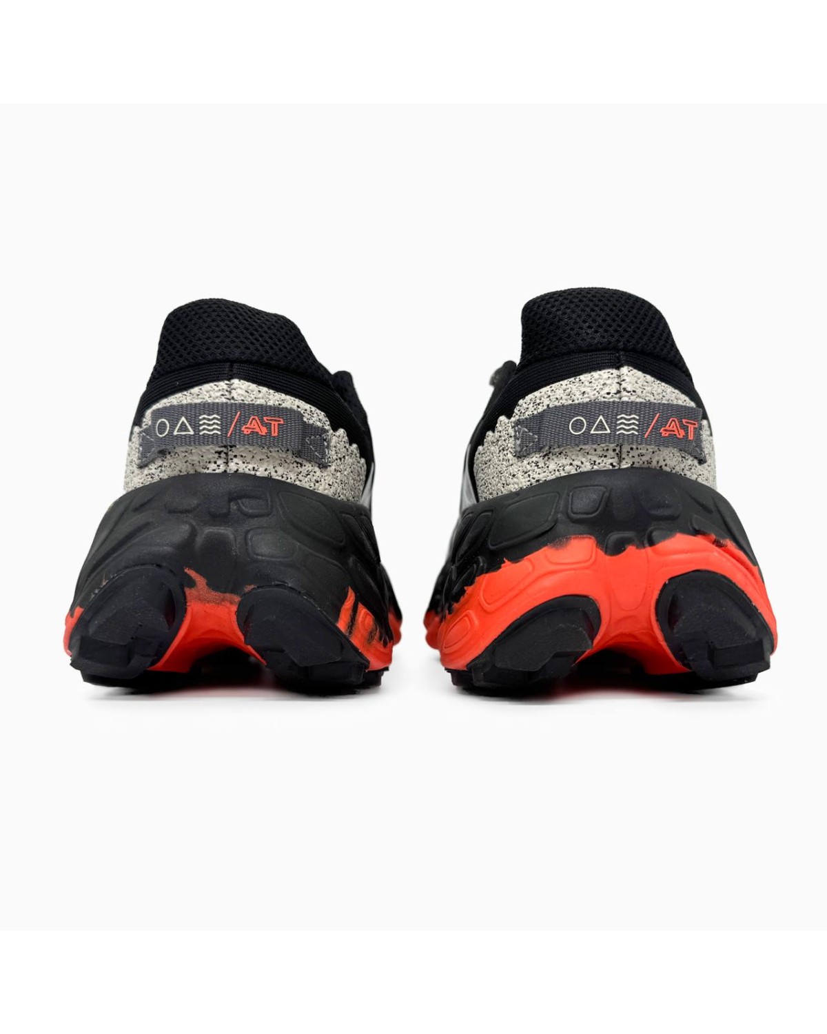 New Balance Fresh Foam X More Trail v3 Black/Orange
