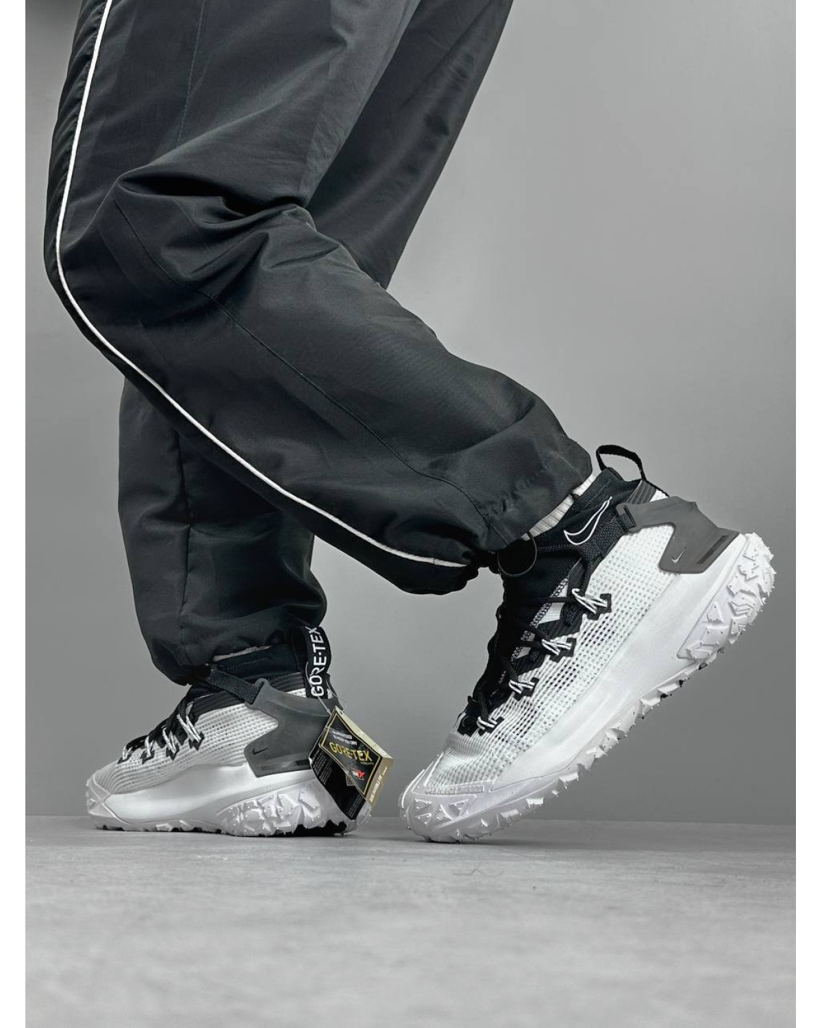 Nike ACG Mountain Fly Black White Gore-Tex