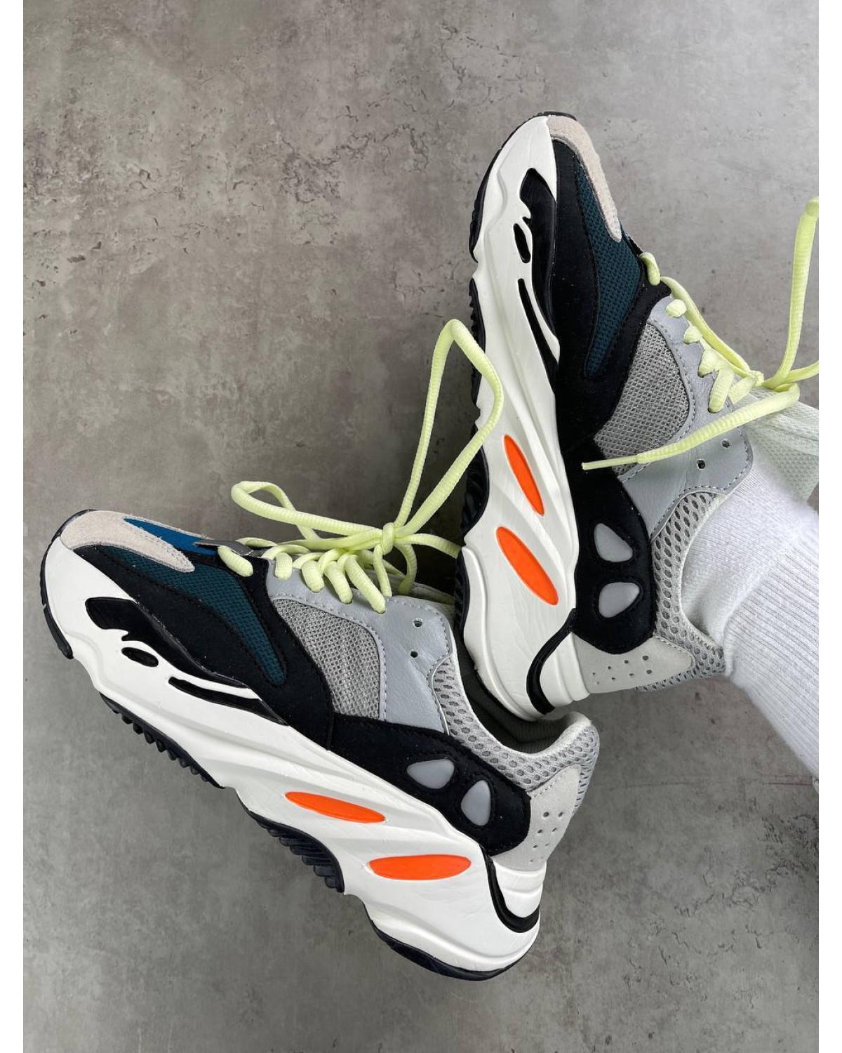 Adidas Yeezy Wave Runner 700
