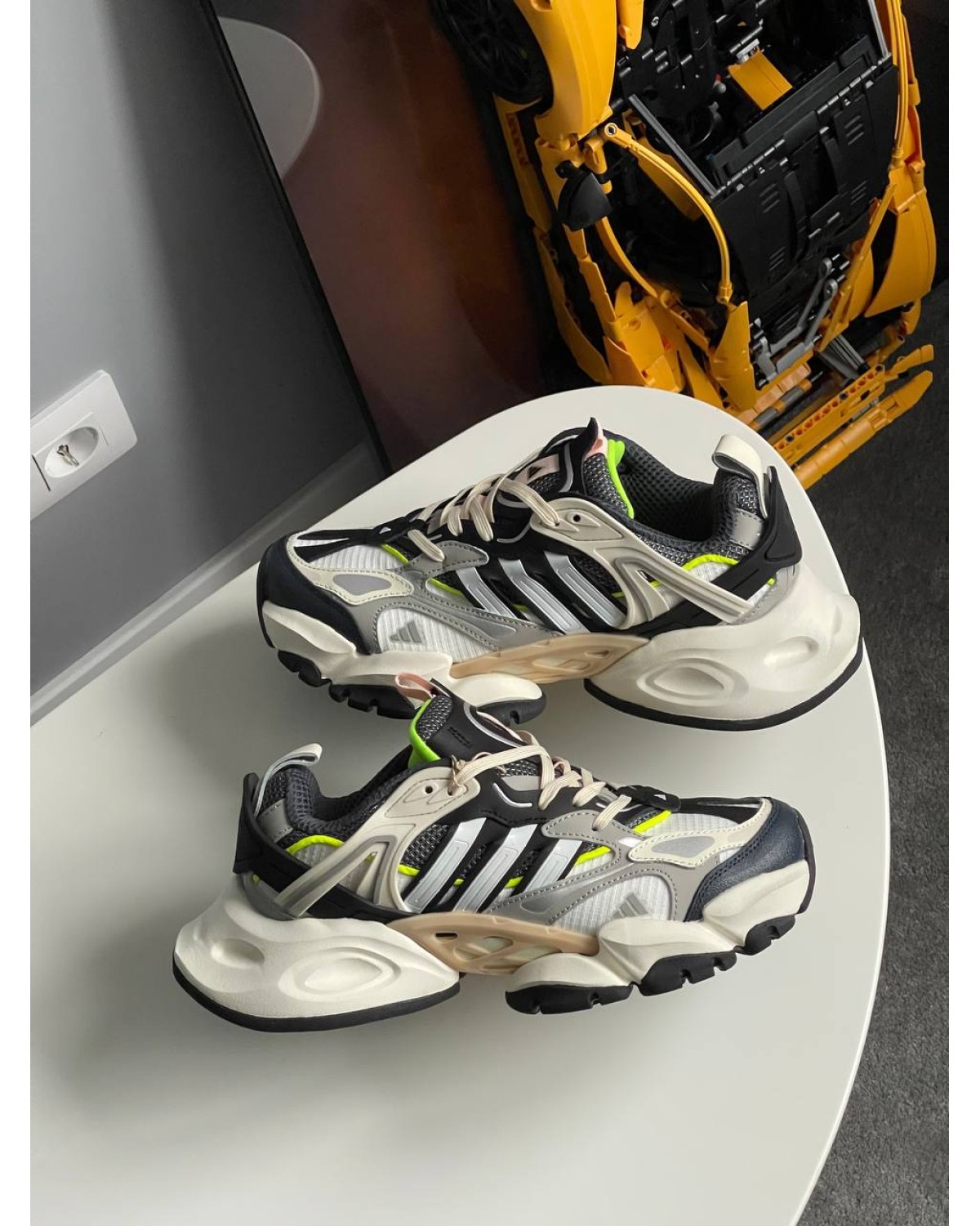 Adidas Vento XLG Deluxe Beige/Green