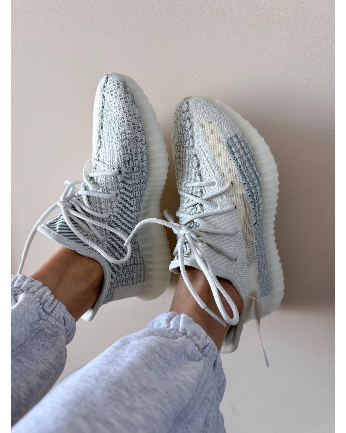 Adidas Yeezy Boost 350 V2 Cloud White Reflective