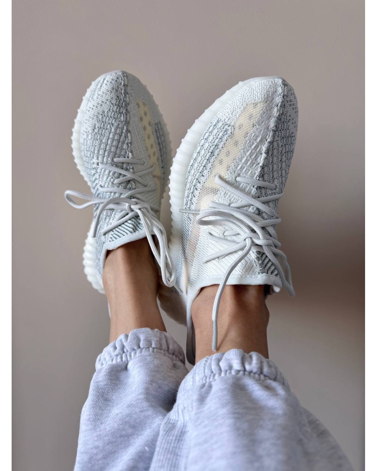 Adidas Yeezy Boost 350 V2 Cloud White Reflective
