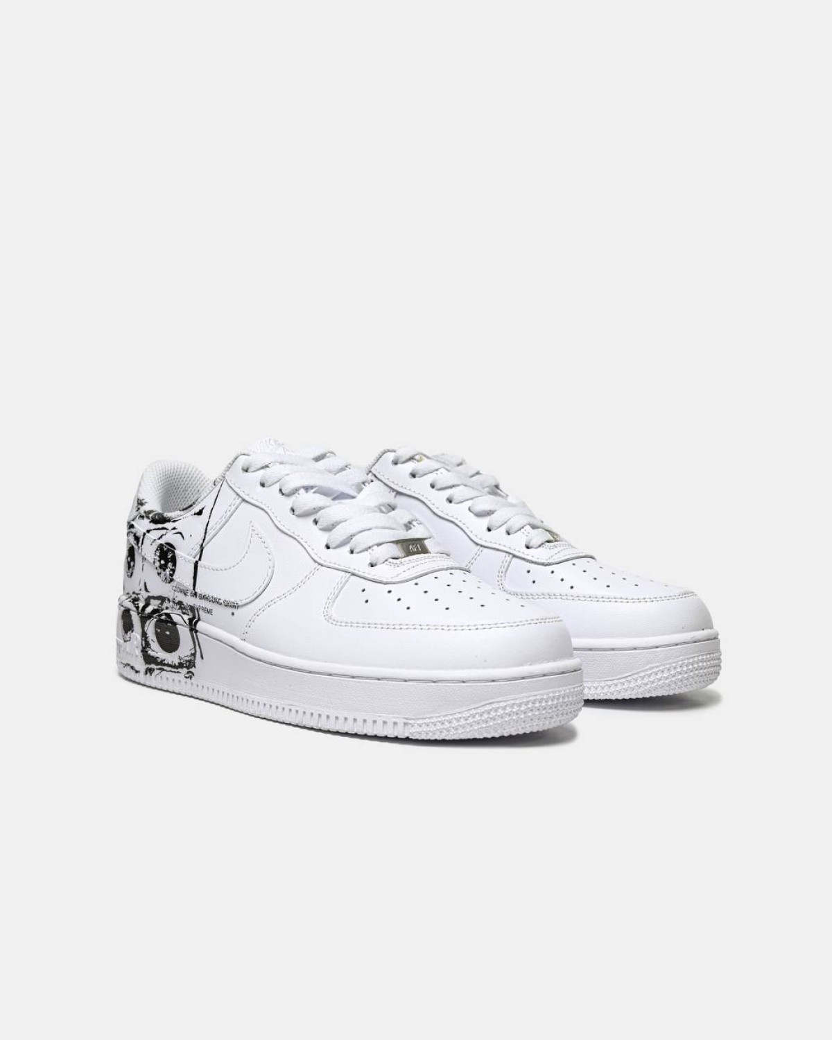 Nike Air Force 1 Low х Comme des Garçons Supreme