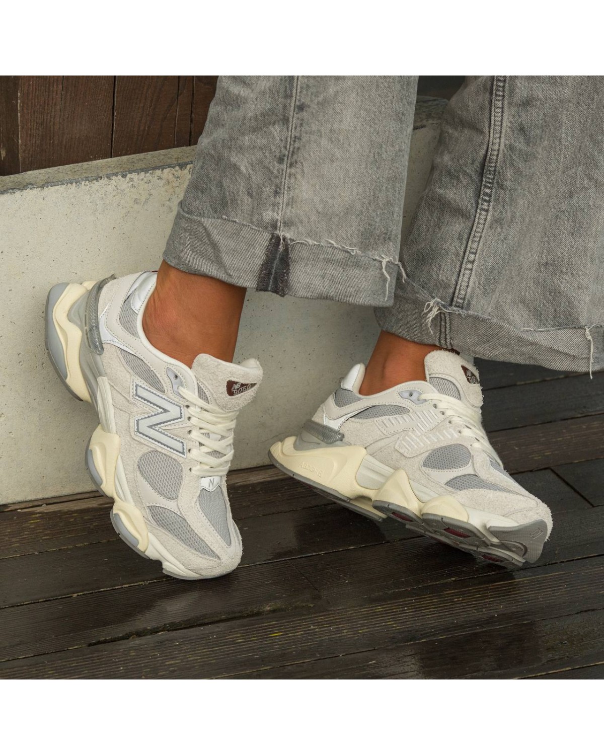 New Balance 9060 Grey/Sliver/Red