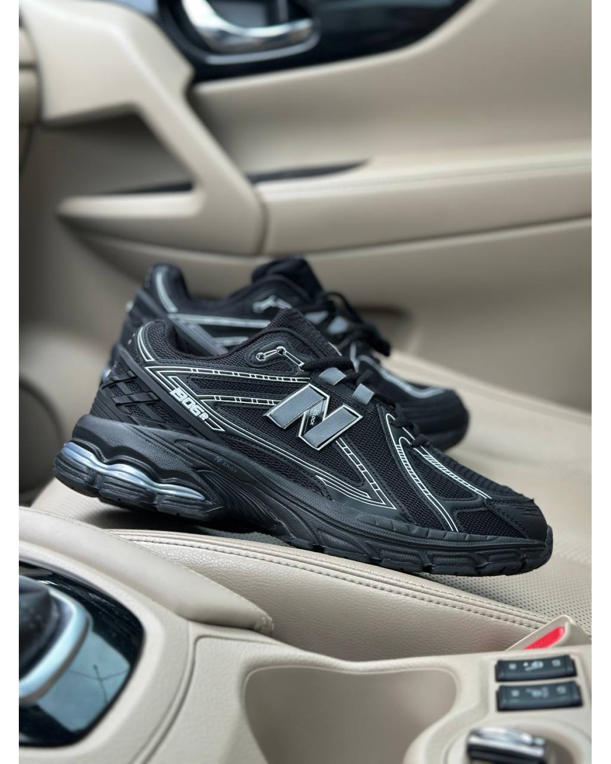 New Balance 1906R Black