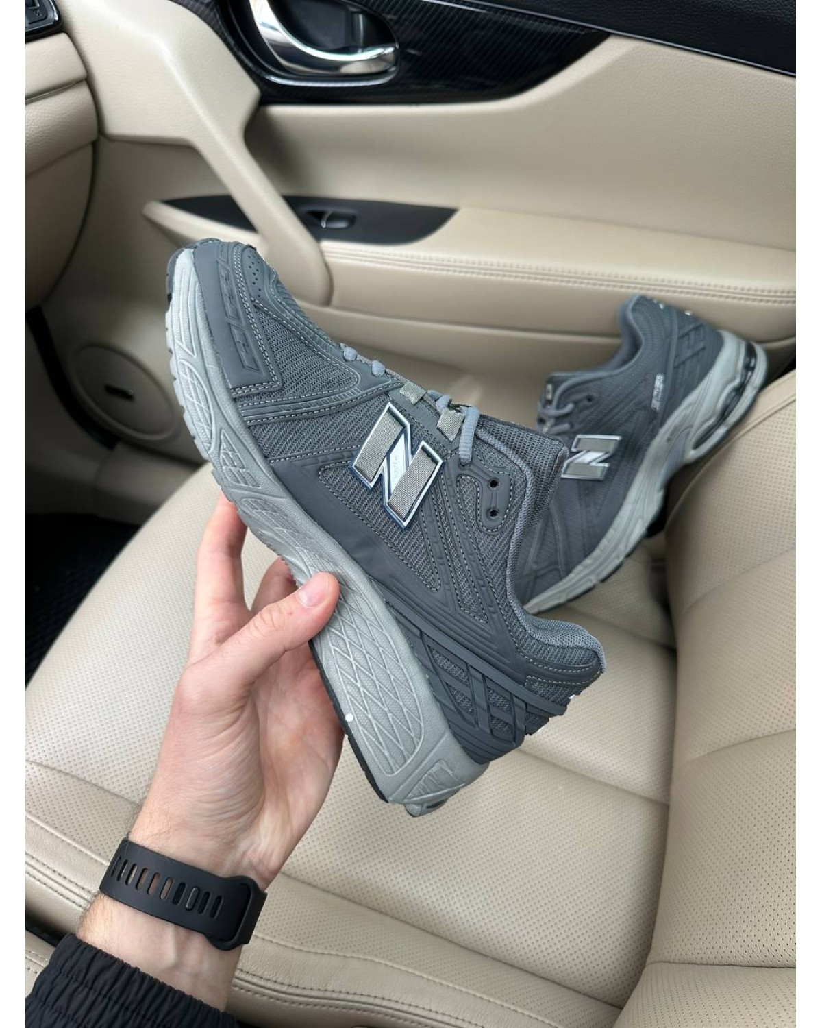 New Balance 1906R Graphite