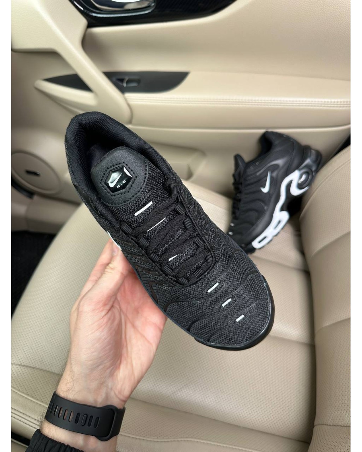 Nike Air Max Plus TN Black White