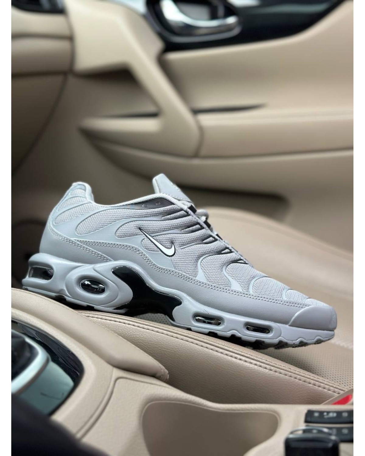 Nike Air Max Plus TN Grey