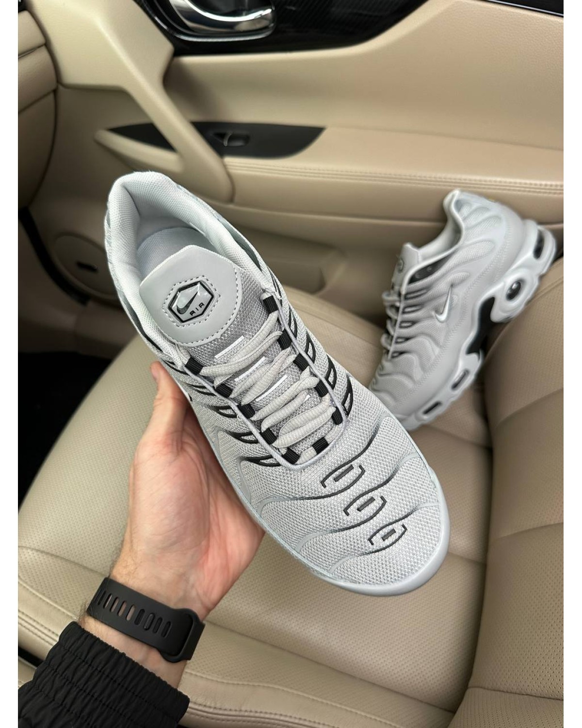 Nike Air Max Plus TN Grey