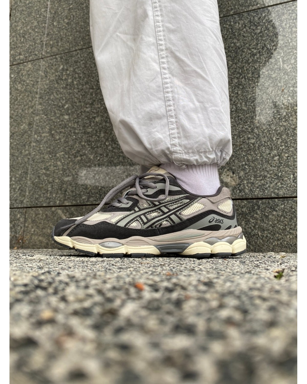 Asics Gel-NYC Beige/Brown