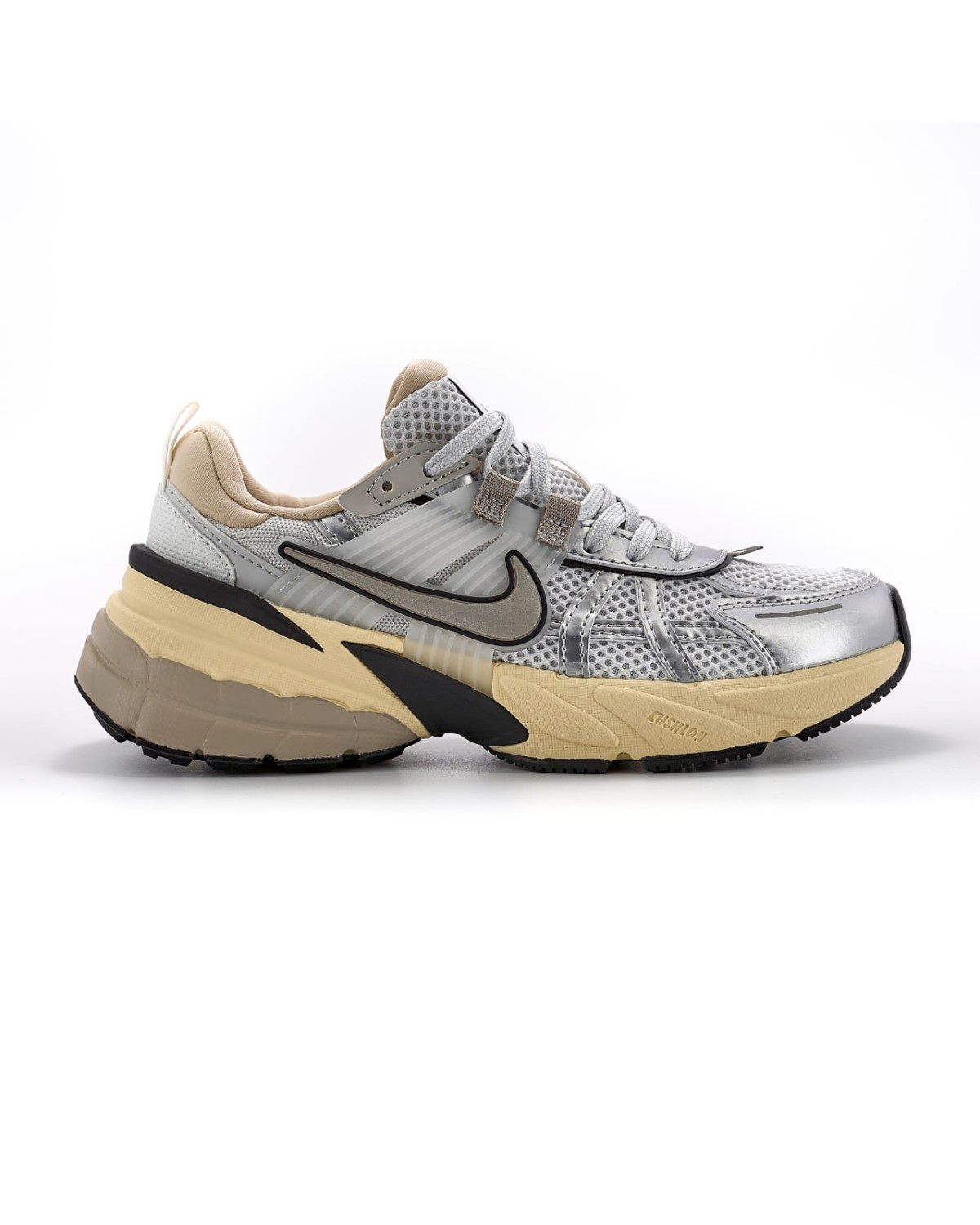 Nike V2K Runtekk White/Beige/Silver
