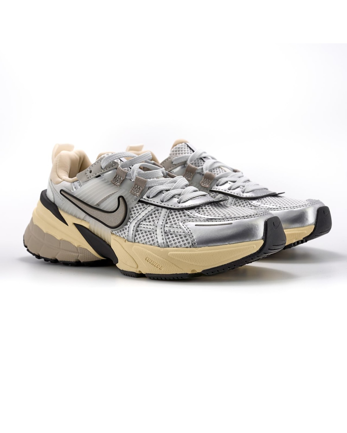 Nike V2K Runtekk White/Beige/Silver