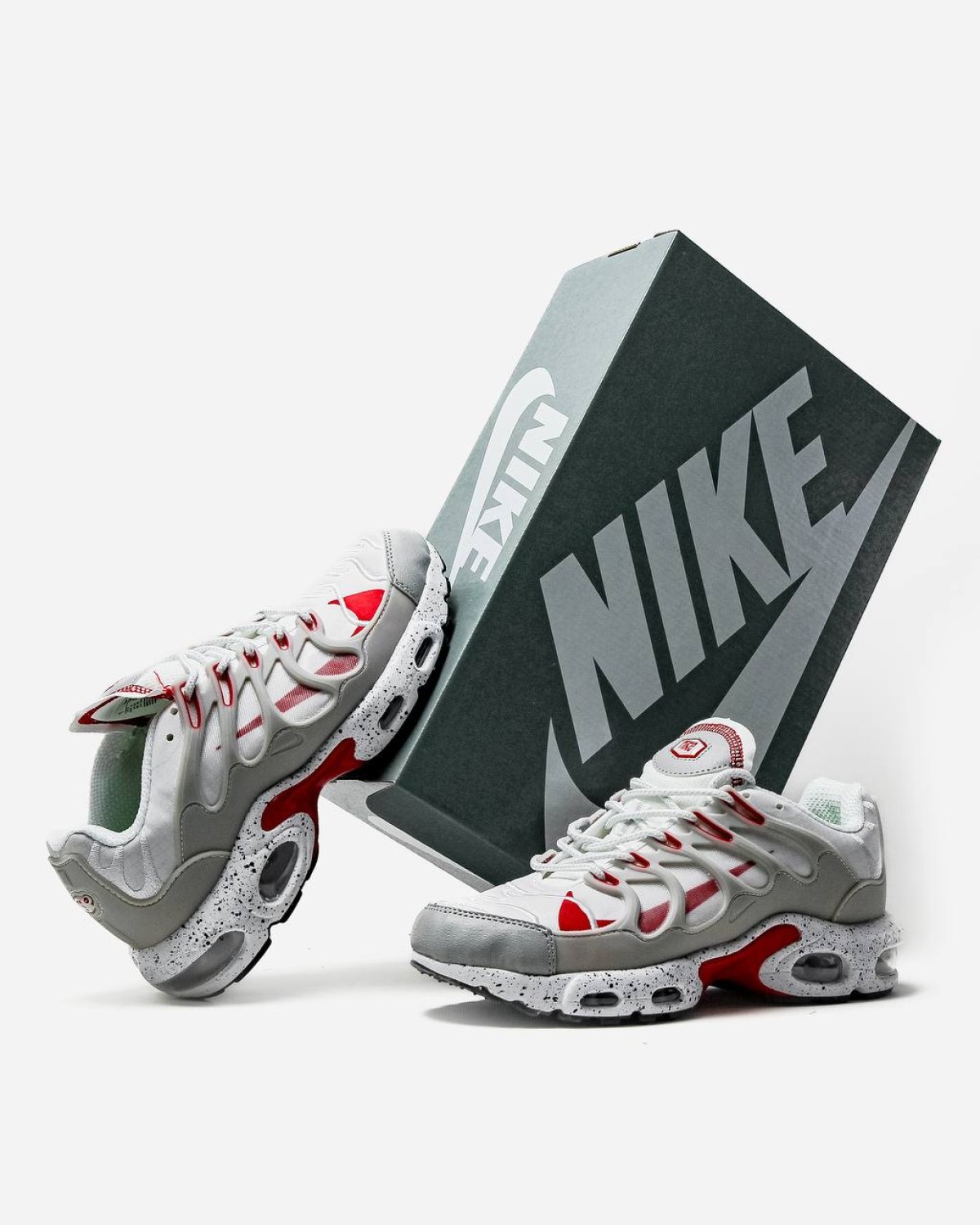 Nike Air Max Terrascape Plus Pure Platinum Gym Red