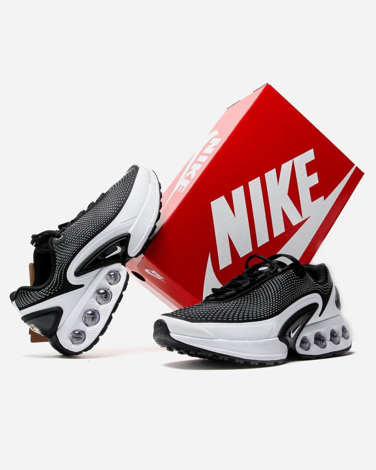 Nike Air Max DN Black White
