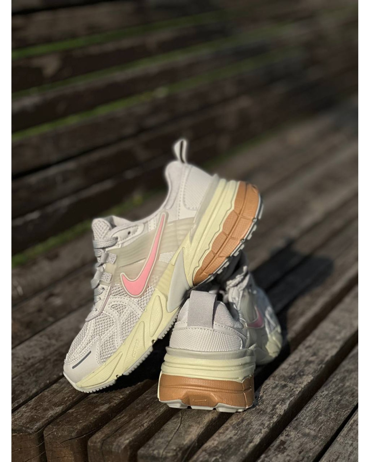 Nike Runtekk Beige Pink