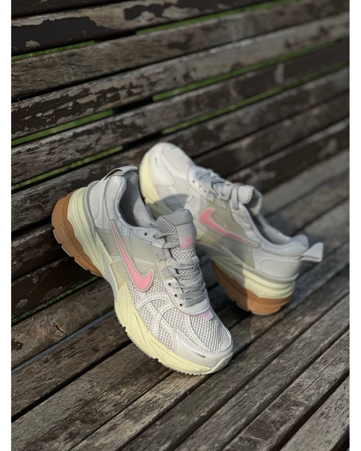 Nike Runtekk Beige Pink
