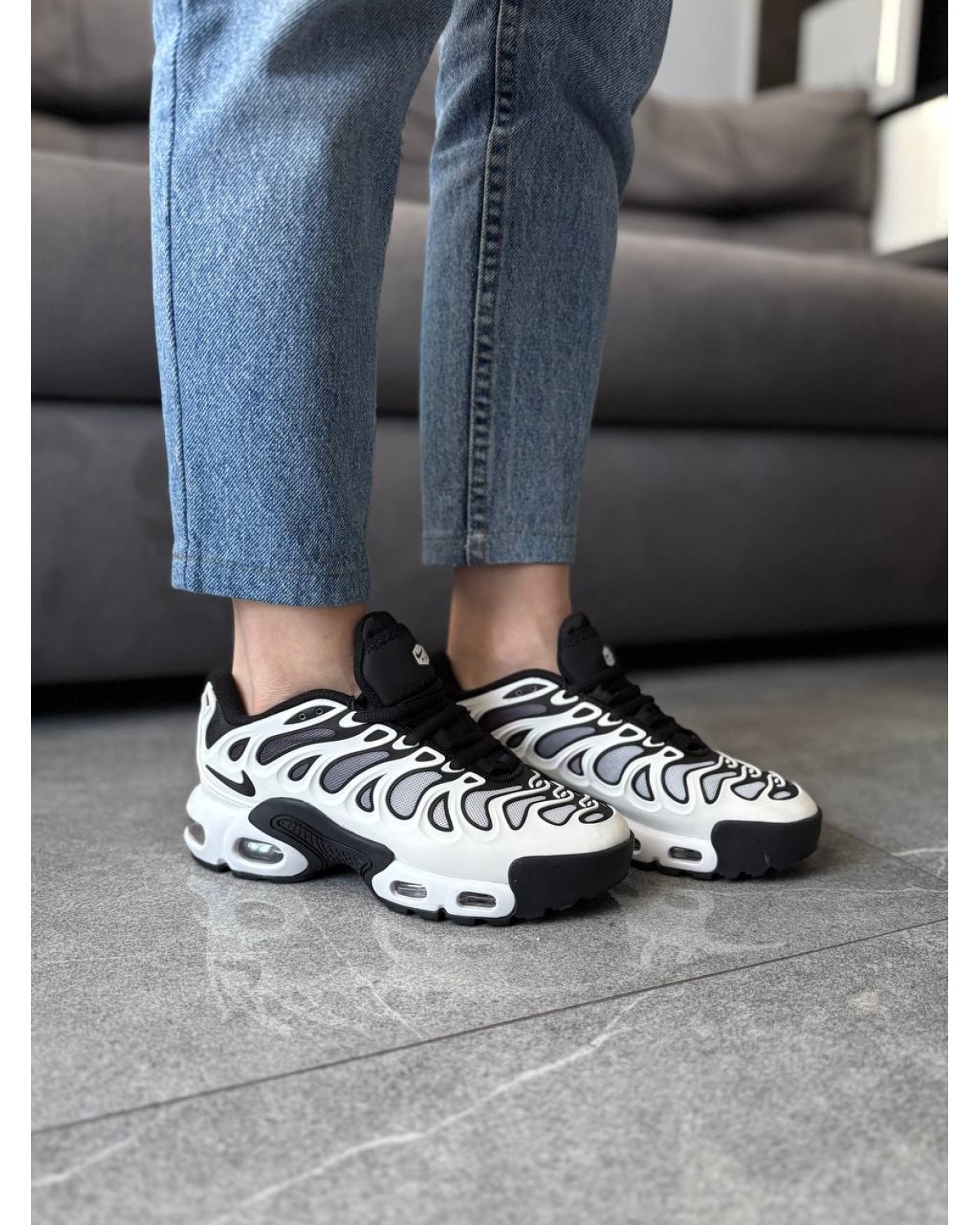 Nike Air Max TN Plus Drift White/Black