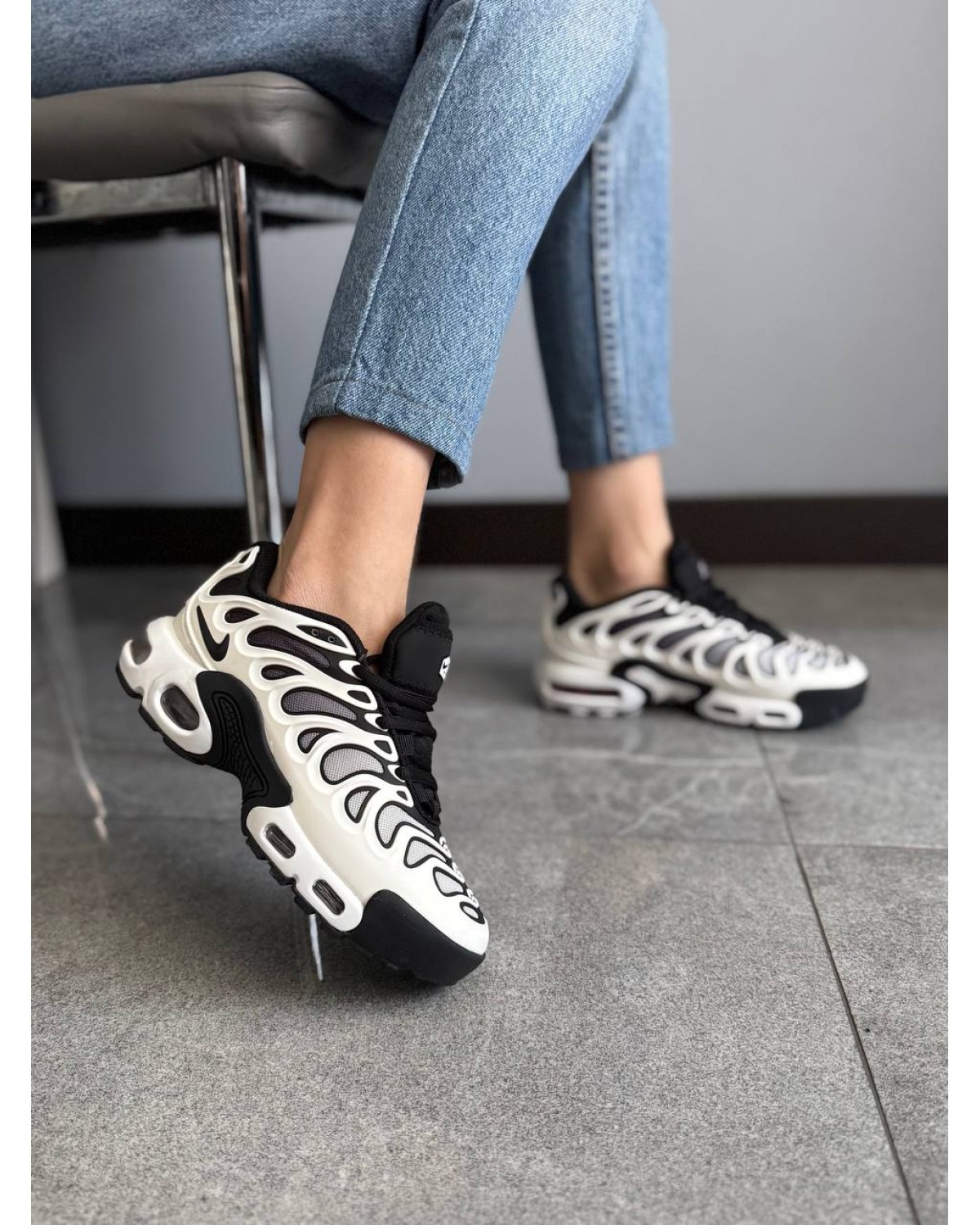 Nike Air Max TN Plus Drift White/Black