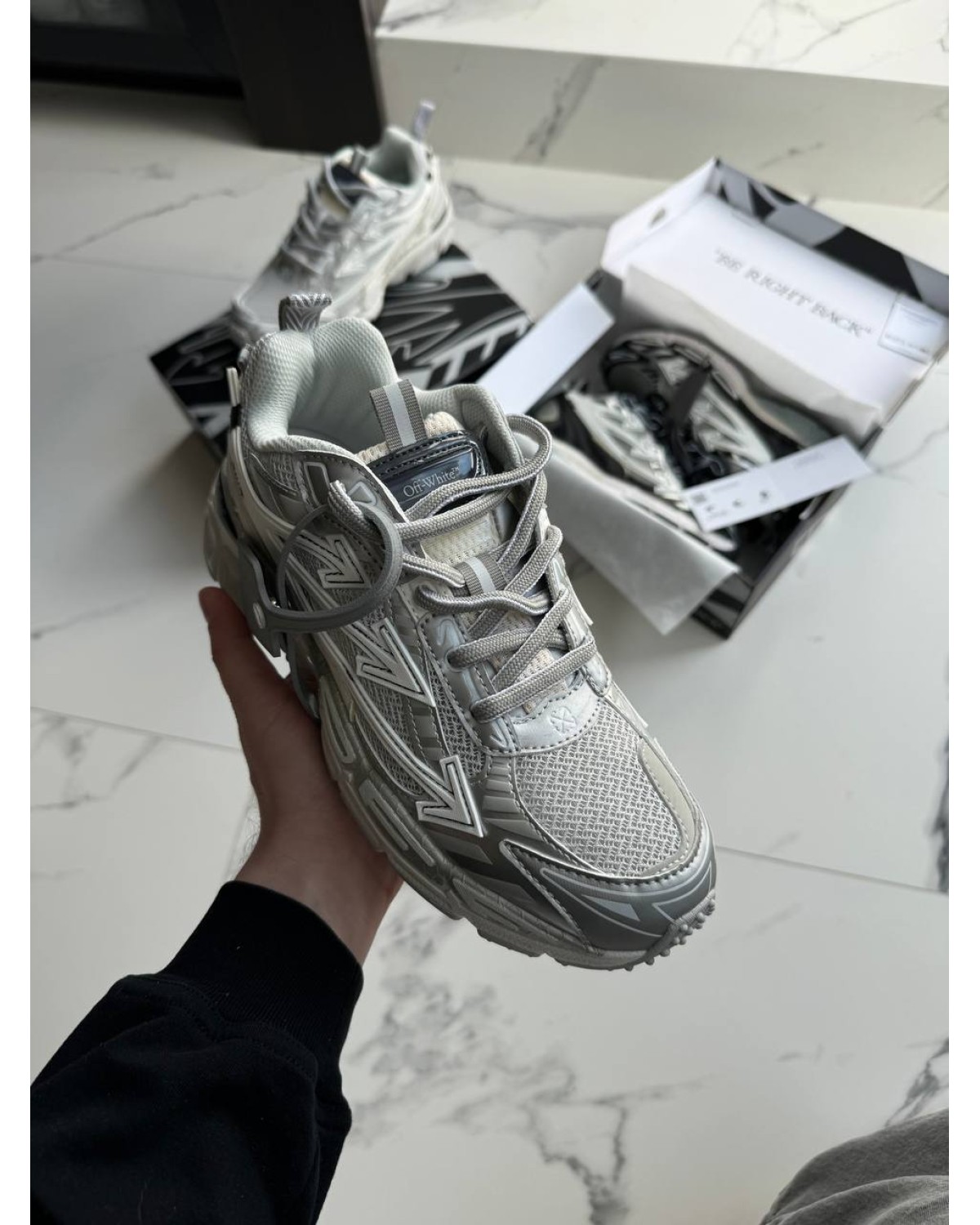 Off-White Be Right Back