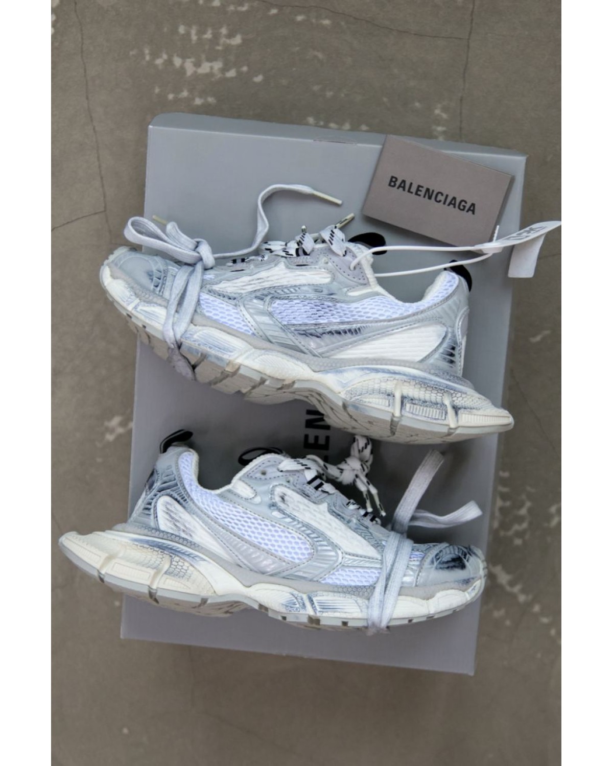 Balenciaga 3XL White/Grey