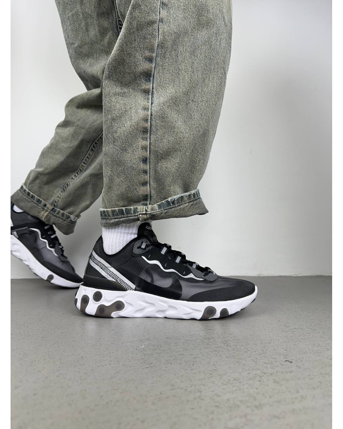 Nike React Element 87 Anthracite Black