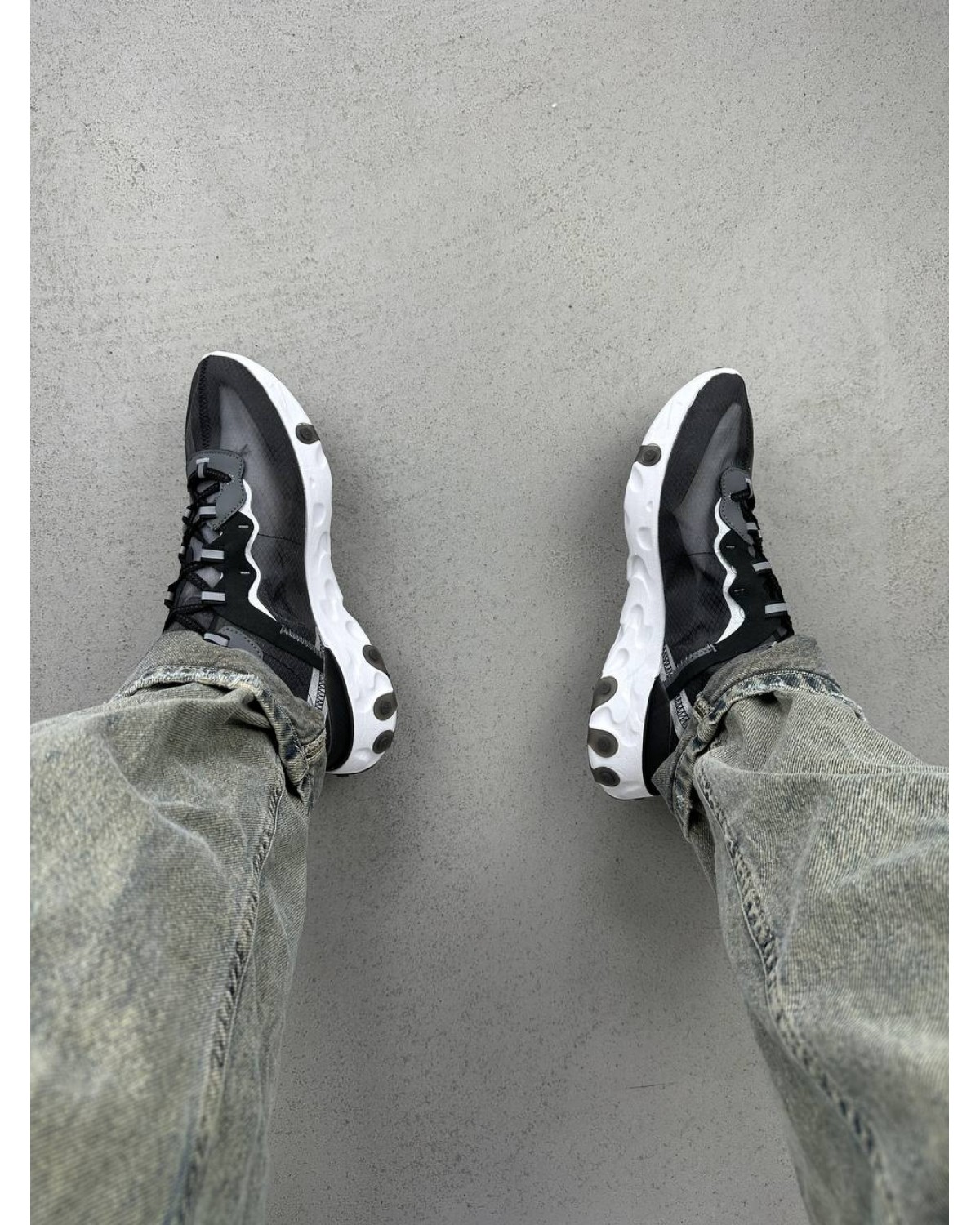 Nike React Element 87 Anthracite Black