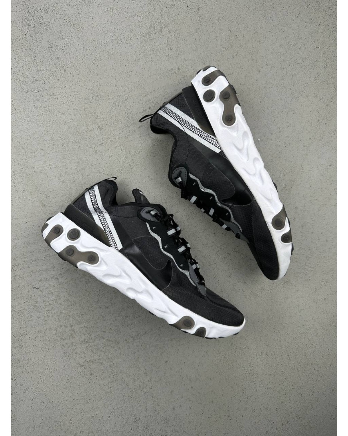 Nike React Element 87 Anthracite Black