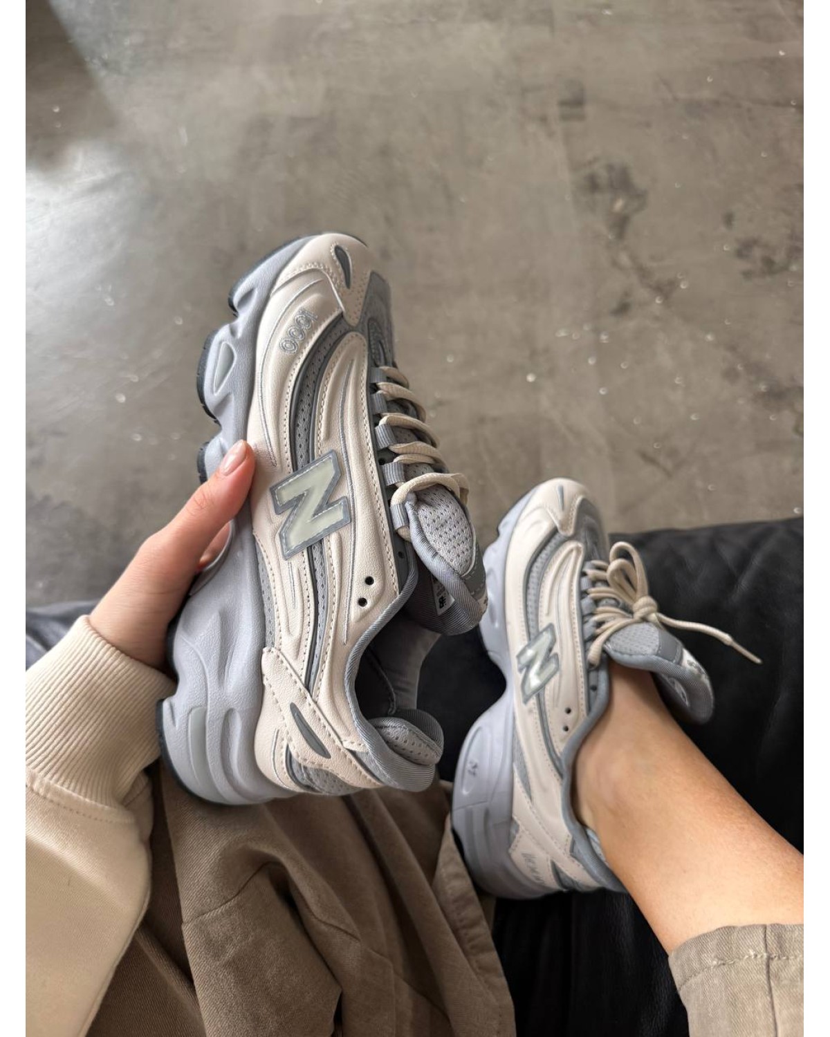 New Balance 1000 Silver