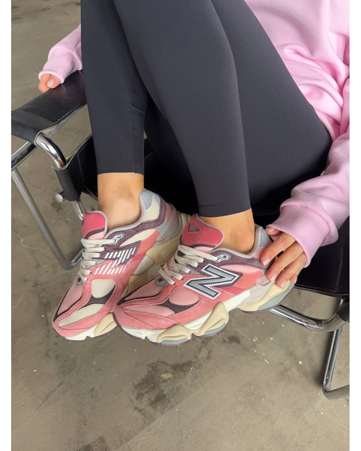 New Balance 9060 Cherry Blossom
