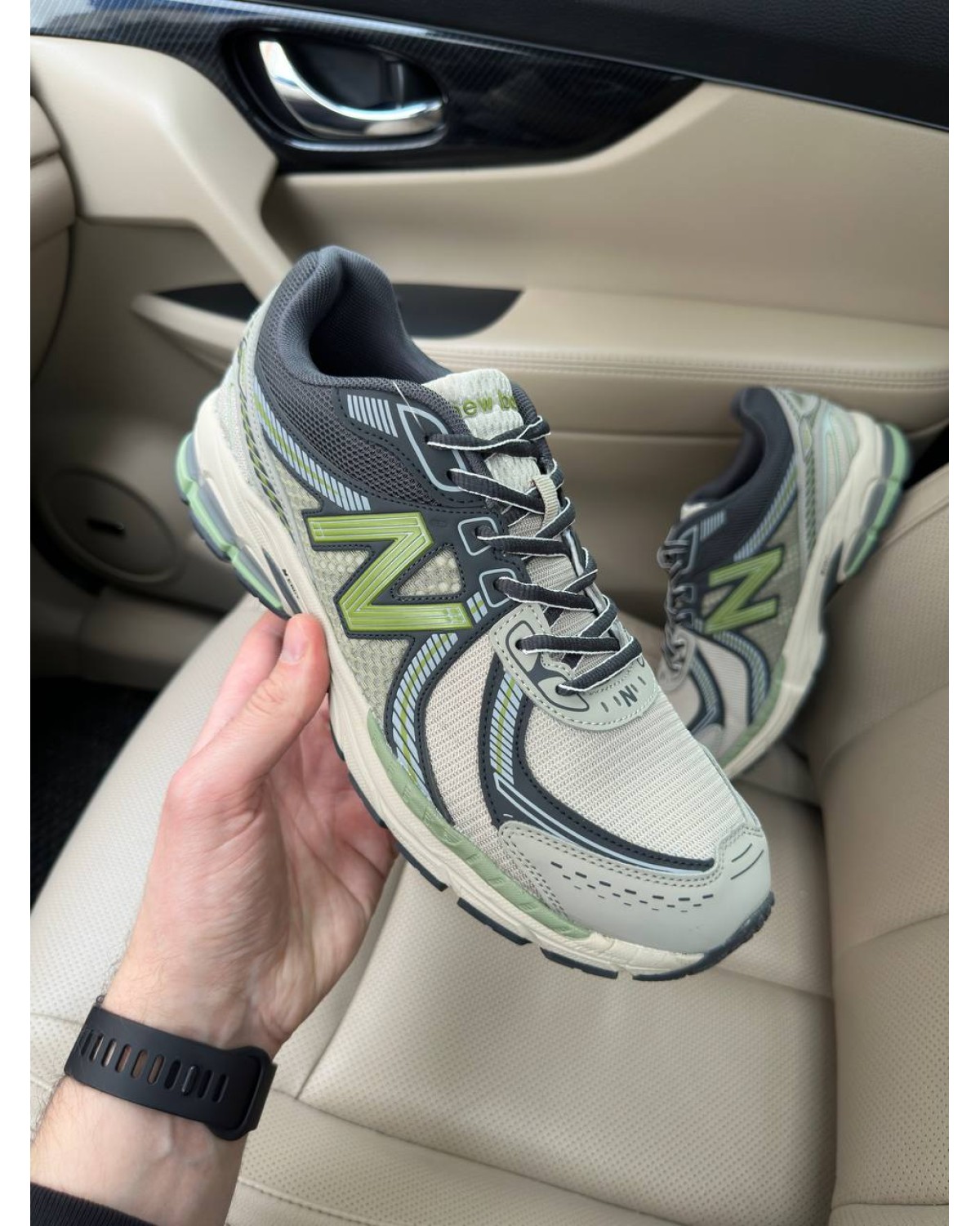 New Balance 860v2 Beige Green