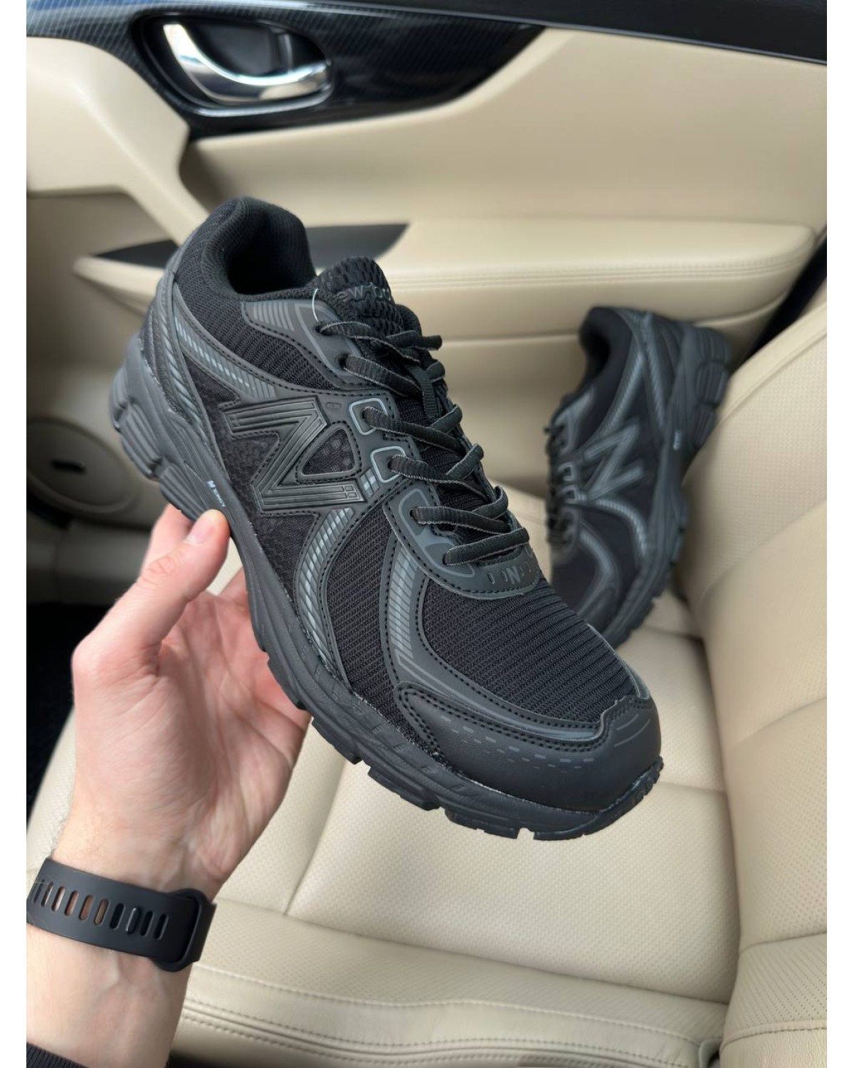 New Balance 860v2 Black