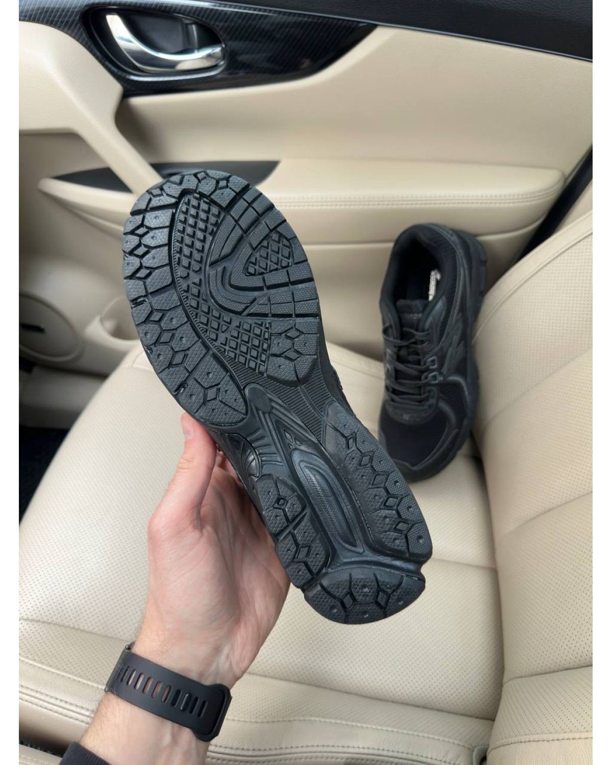 New Balance 860v2 Black