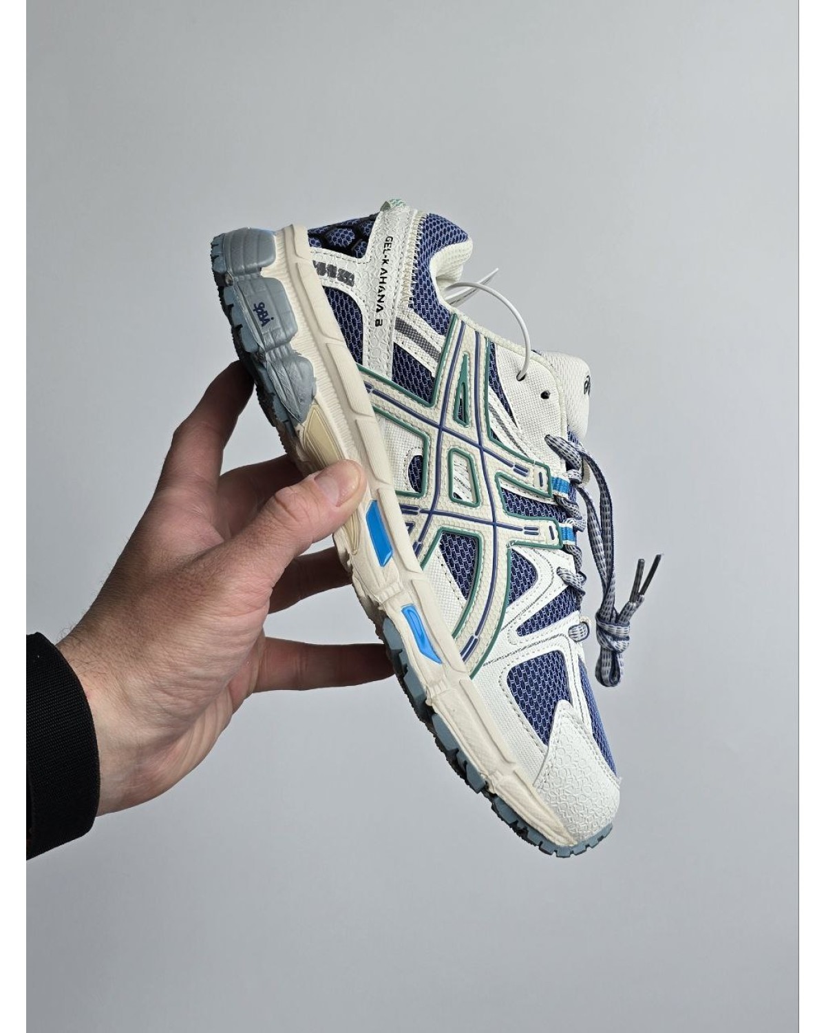 Asics Gel Kahana 8 Beige Blue