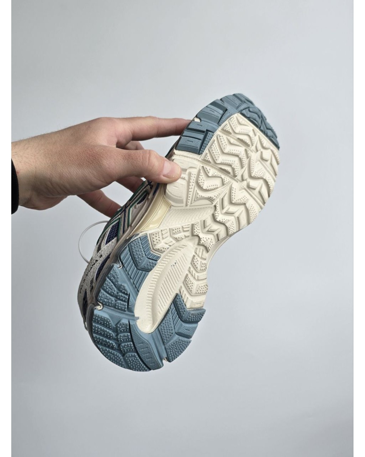 Asics Gel Kahana 8 Beige Blue