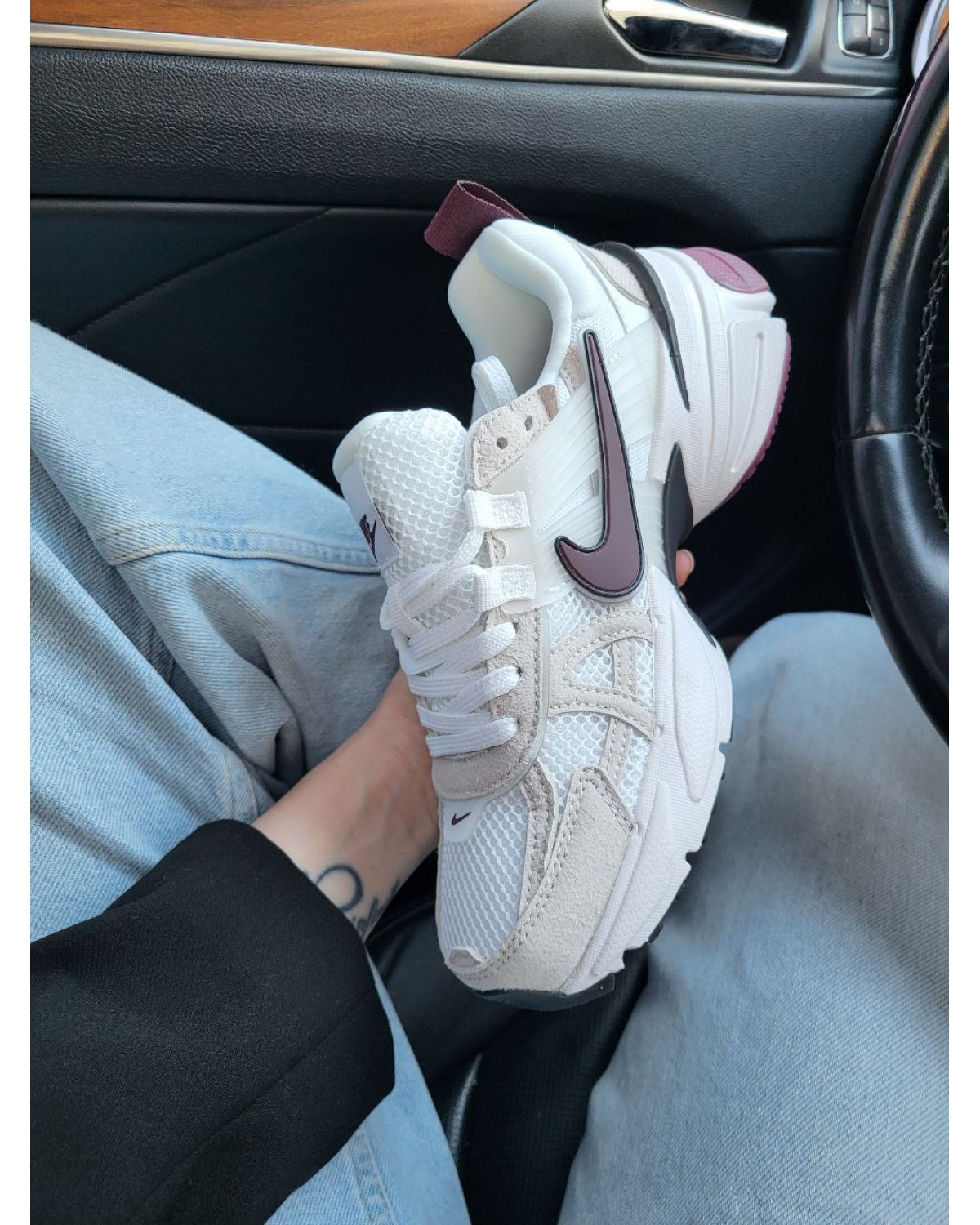 Nike V2K Run White Burgundy