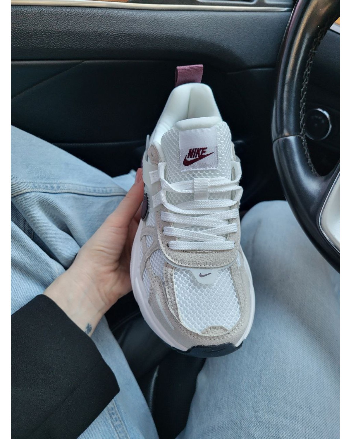 Nike V2K Run White Burgundy